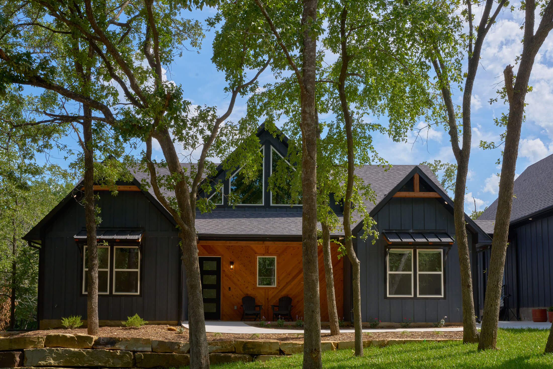 Custom lake homes in Love County