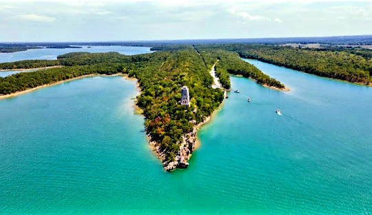 Lakefront Property for Sale in Texas